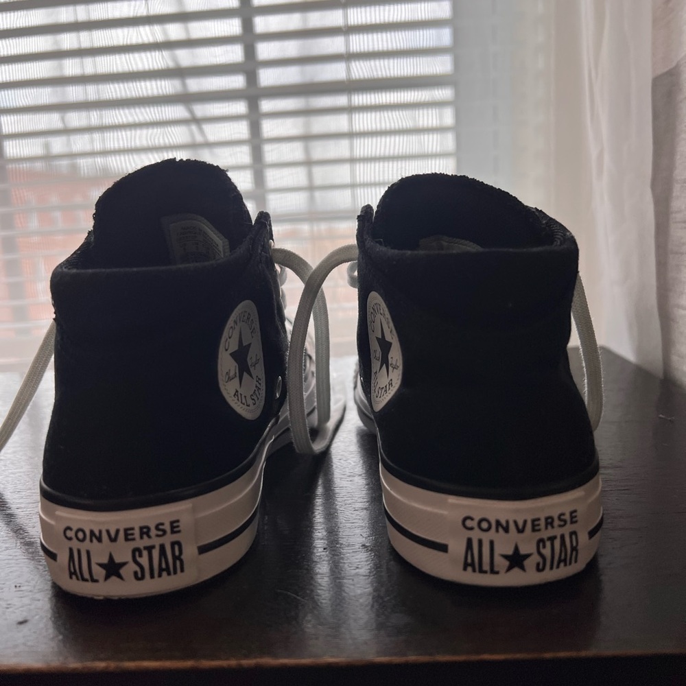 Converse Black and White Low Top Sneakers - Picture 4 of 7